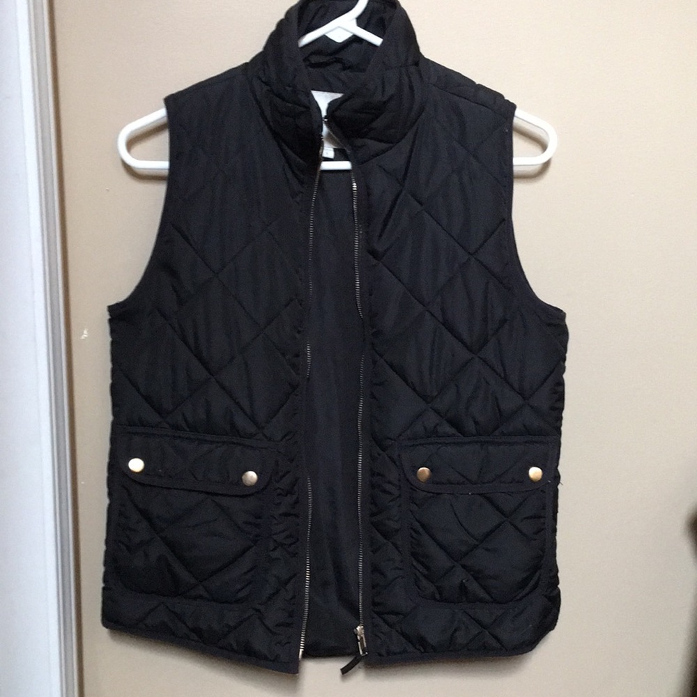 Thread supply vest